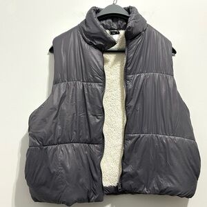 ♦️Angel Cult Dark Gray Puffer Vest w/ Cream-colored Sherpa Lining